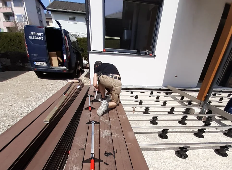 Professionelle Montage von WPC Terrassendielen
